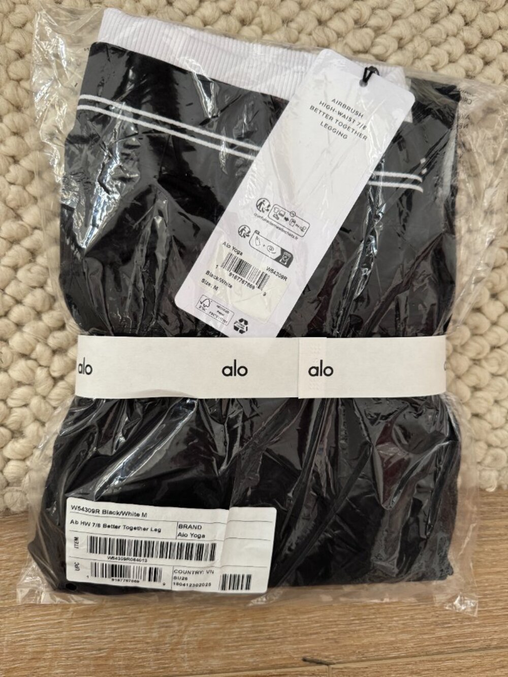 NWT ALO Airbrush High-Waist 7/8 Better Together Legging size M Black/White - Picture 8 of 8